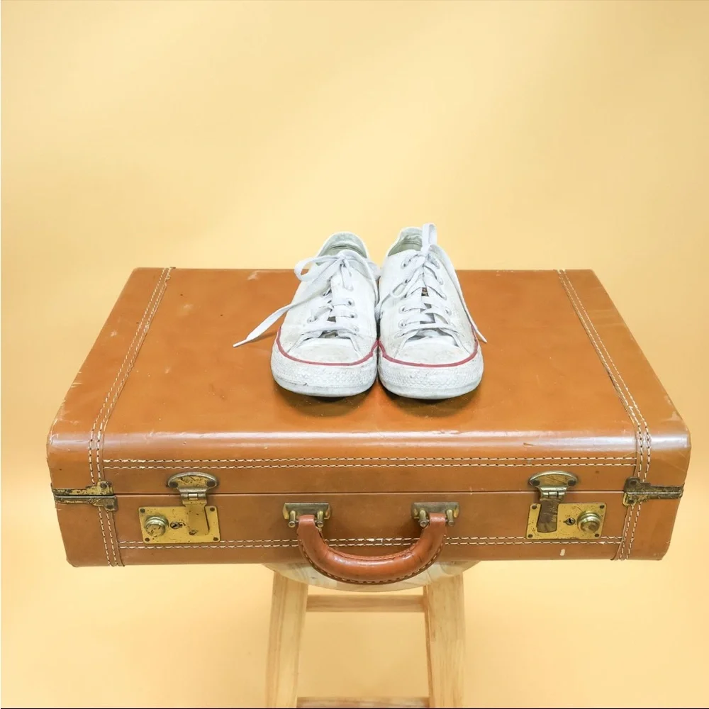 White Converse Lowtop Sneakers with Red Trim - Picture 2 of 4